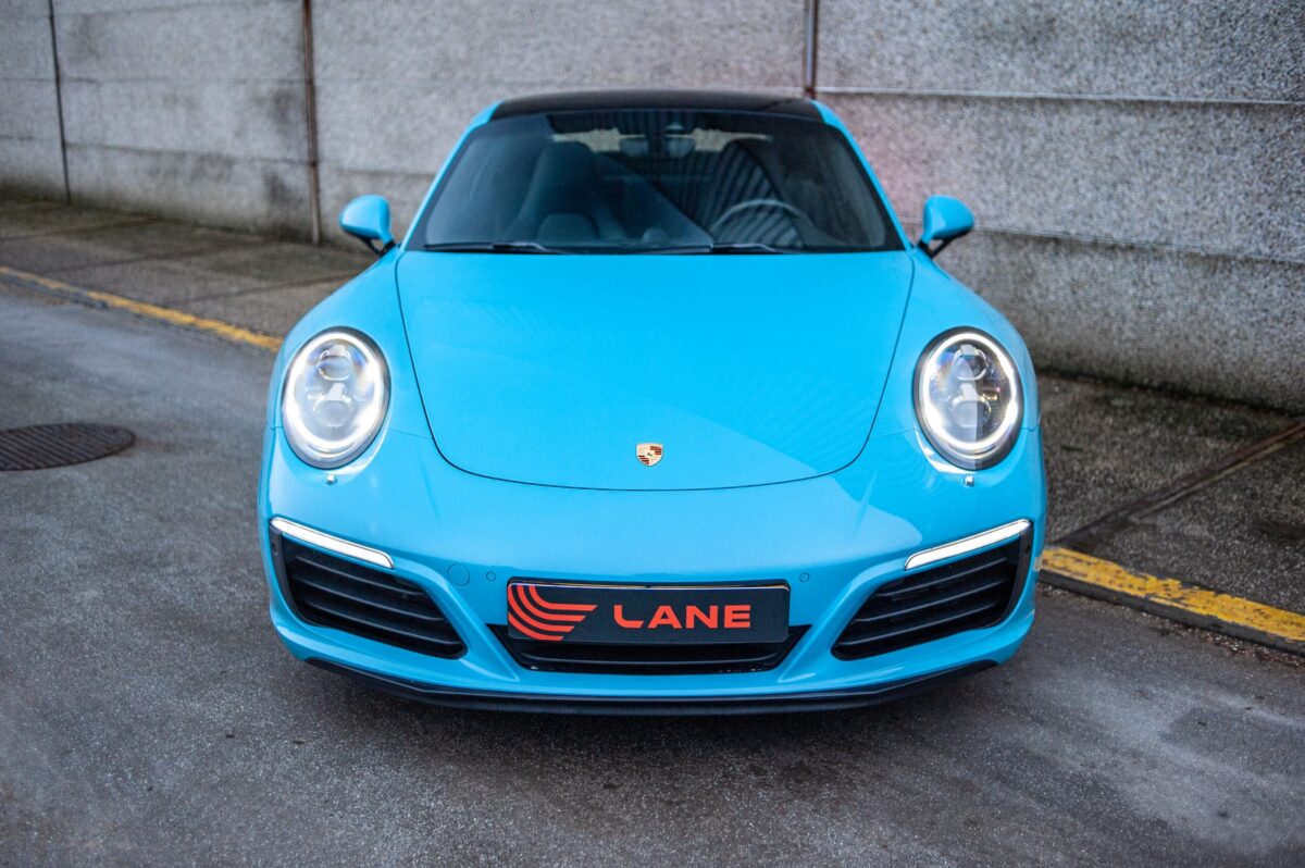 Lane-Porsche-991.2-19
