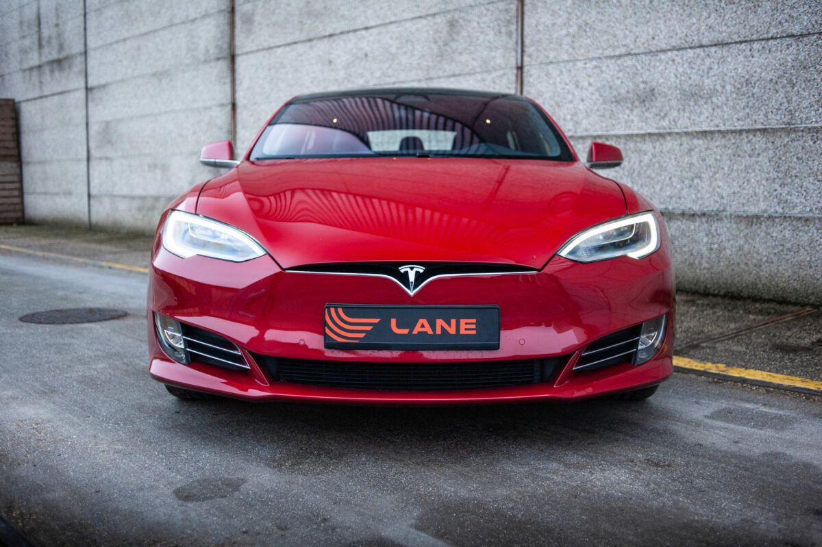 Lane-Tesla-ModelS-19